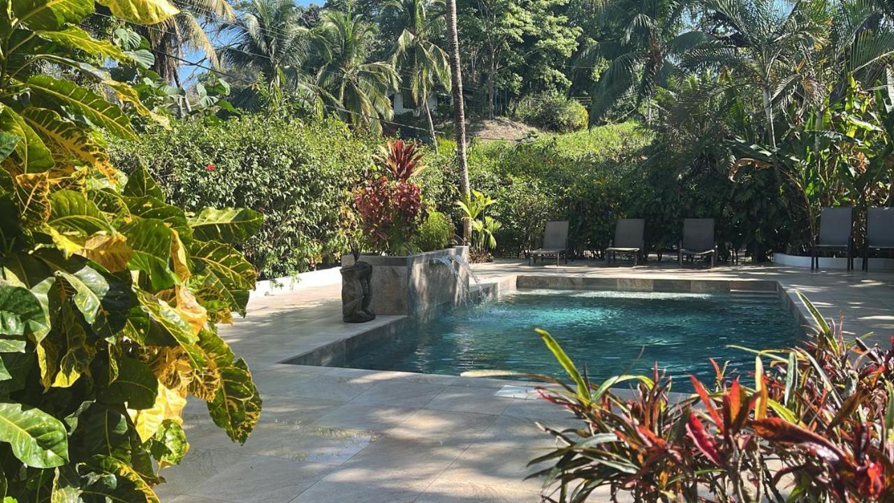 Villas Majolana Playa Herradura  Exterior photo